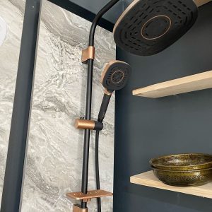 Rose Bakır Robot Duş Seti Yağmurlama Ve Banyo Bataryası Siyah Duş Başlığı Bakır Duş Sistemi
